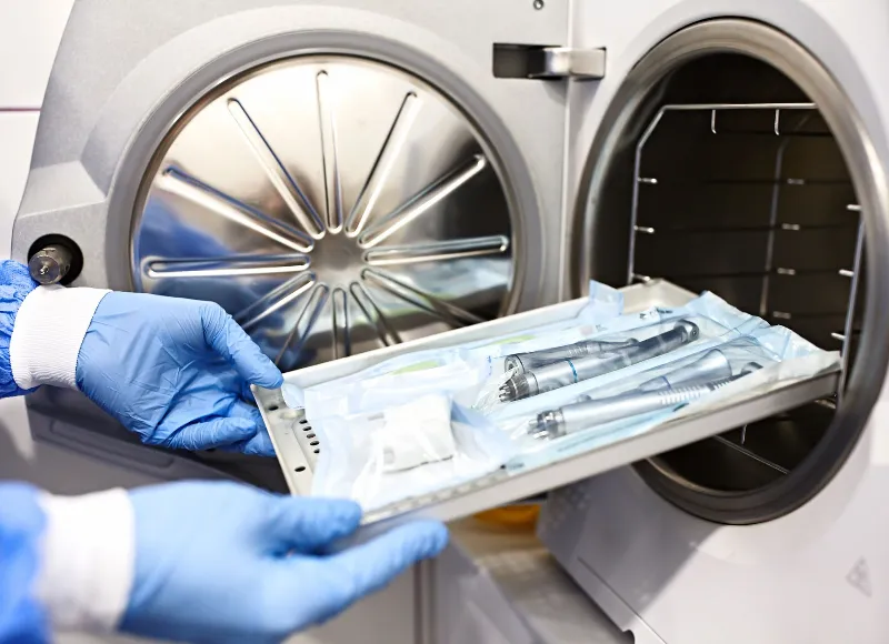Dental instruments putting inside a sterilizer