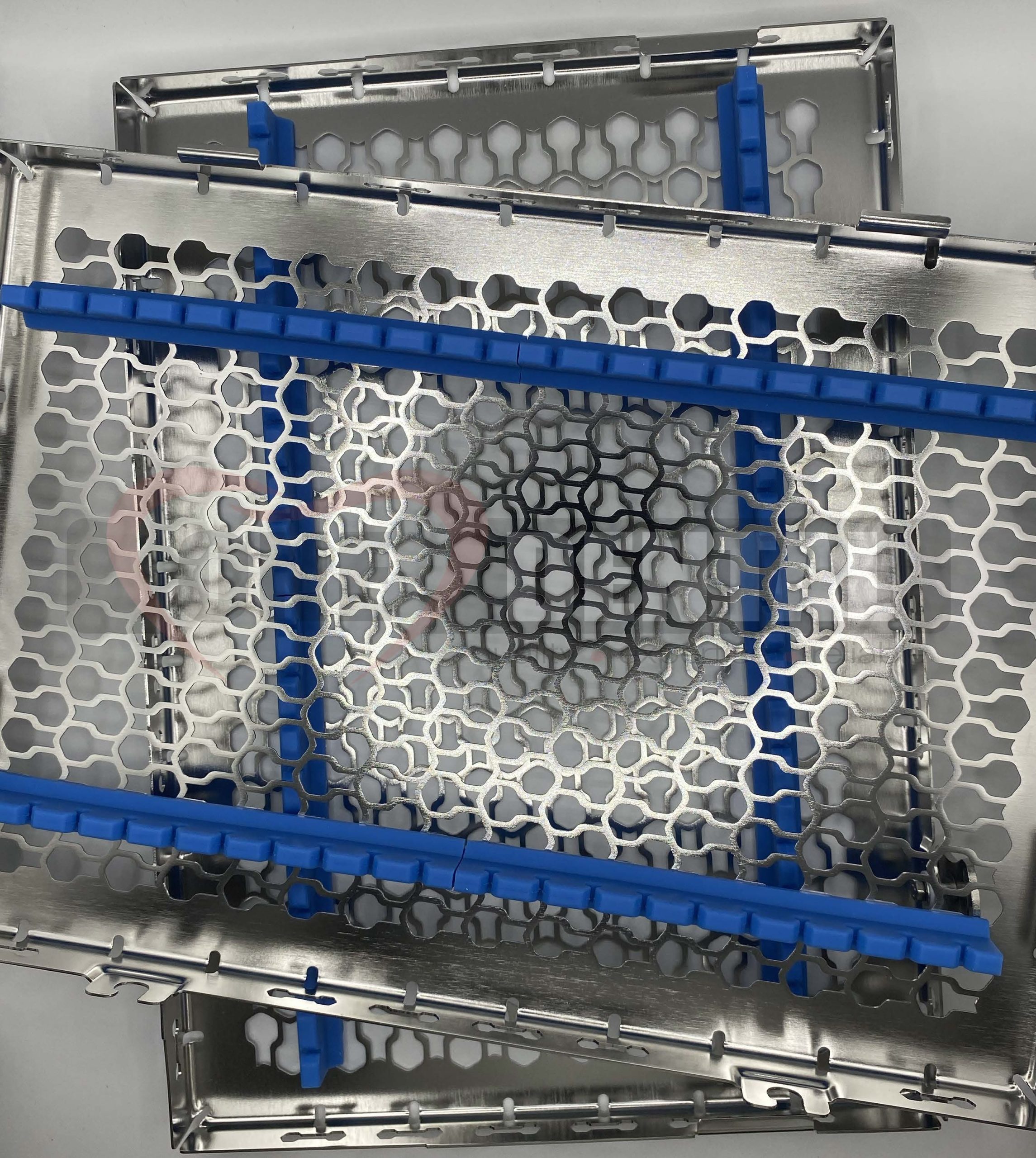 Instrument Cassette 28 x 20 x 3.4cm with Blue silicone insert